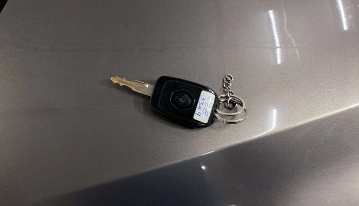 2017 Renault Kwid RXL, Petrol, Manual, 39,701 km, Key Close Up