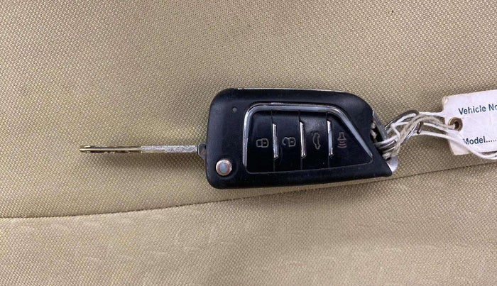 2017 Honda Brio E MT, CNG, Manual, 1,11,280 km, Key Close Up