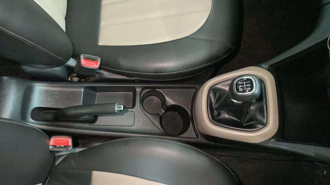 2015 Hyundai Grand i10 SPORTZ 1.2 KAPPA VTVT, Petrol, Manual, 50,488 km, Gear Lever