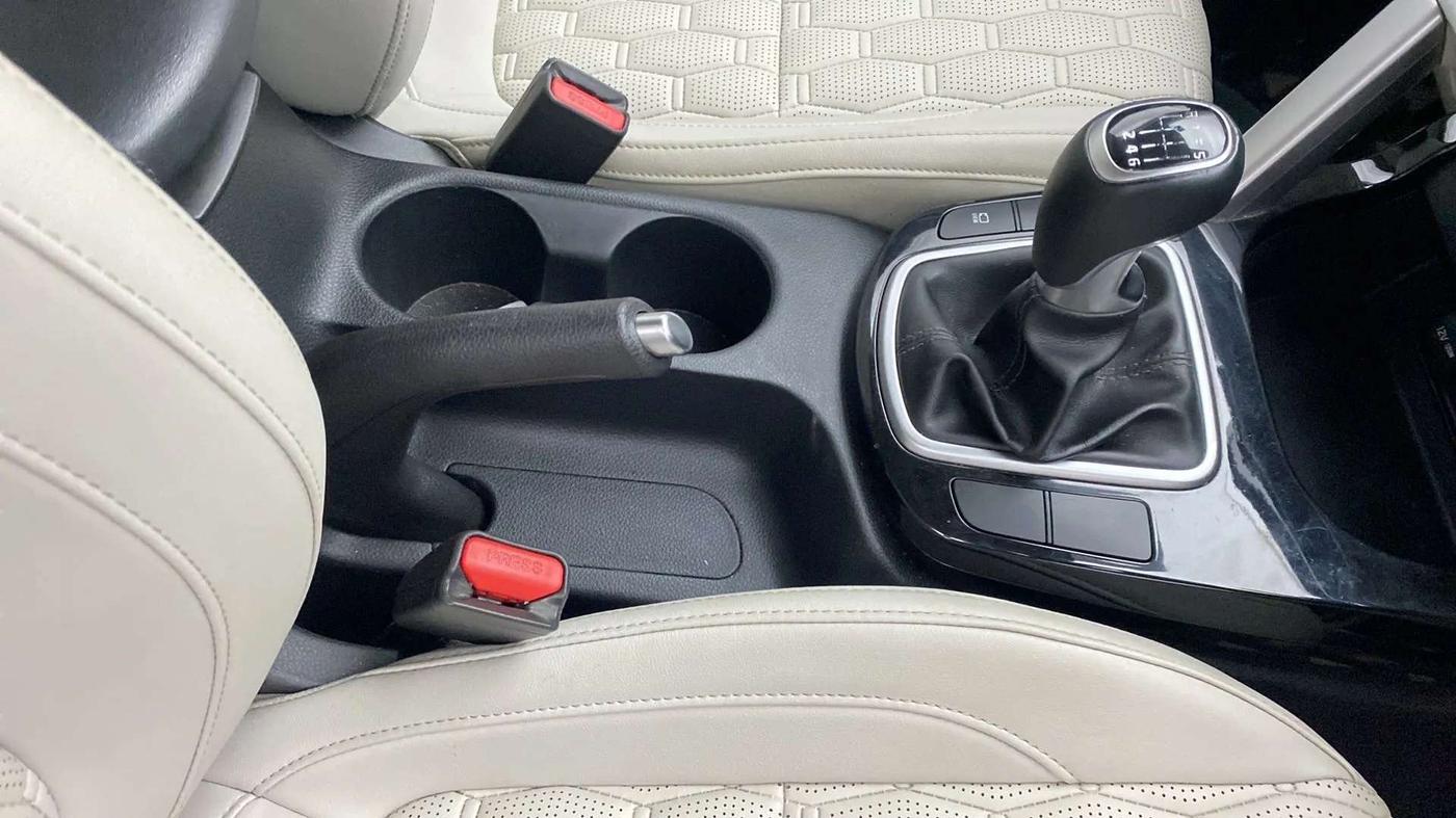 2020 KIA SELTOS HTX 1.5 PETROL, Petrol, Manual, 39,429 km, Gear Lever
