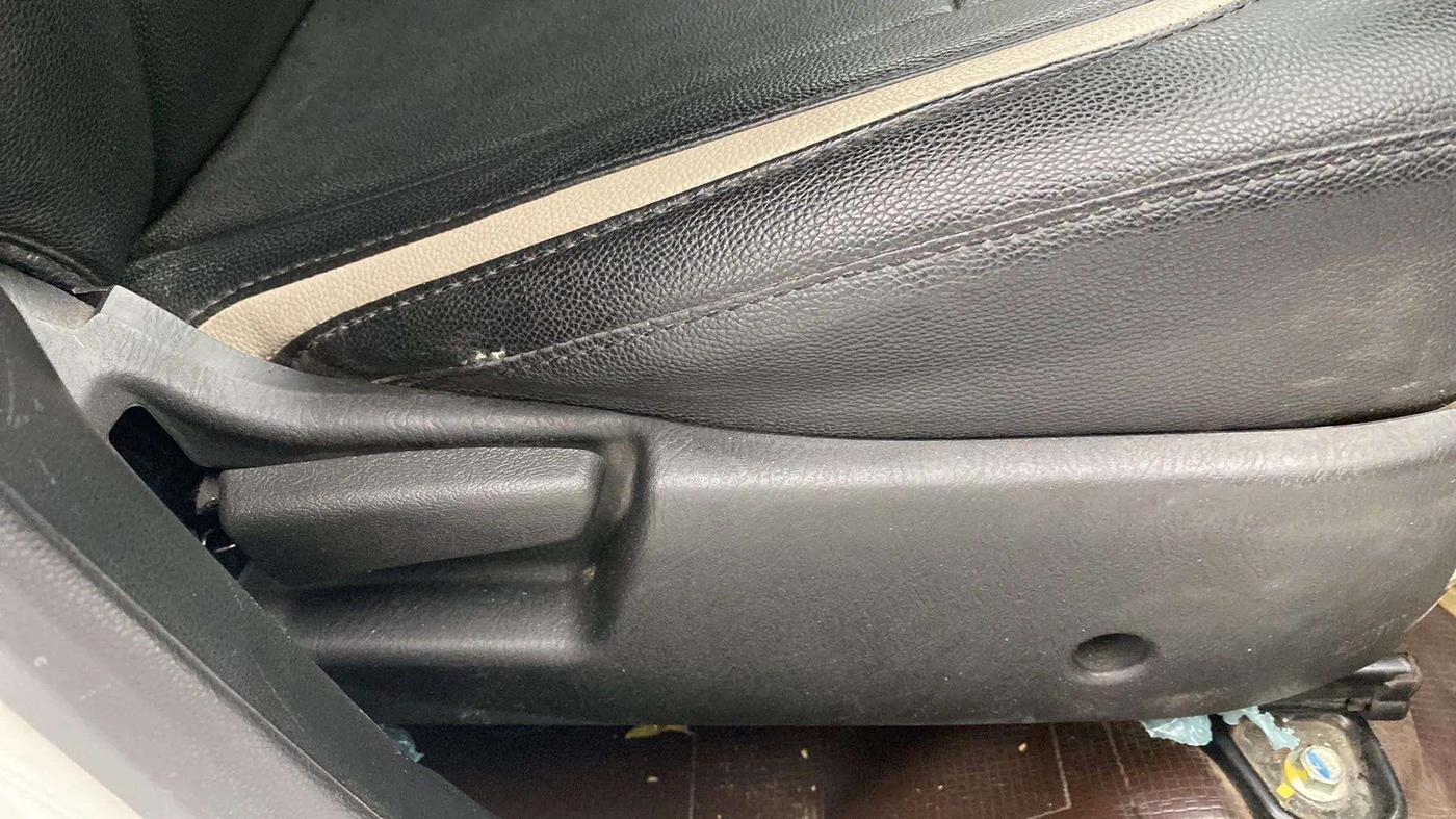 2020 Maruti Alto LXI CNG, CNG, Manual, 62,645 km, Driver Side Adjustment Panel