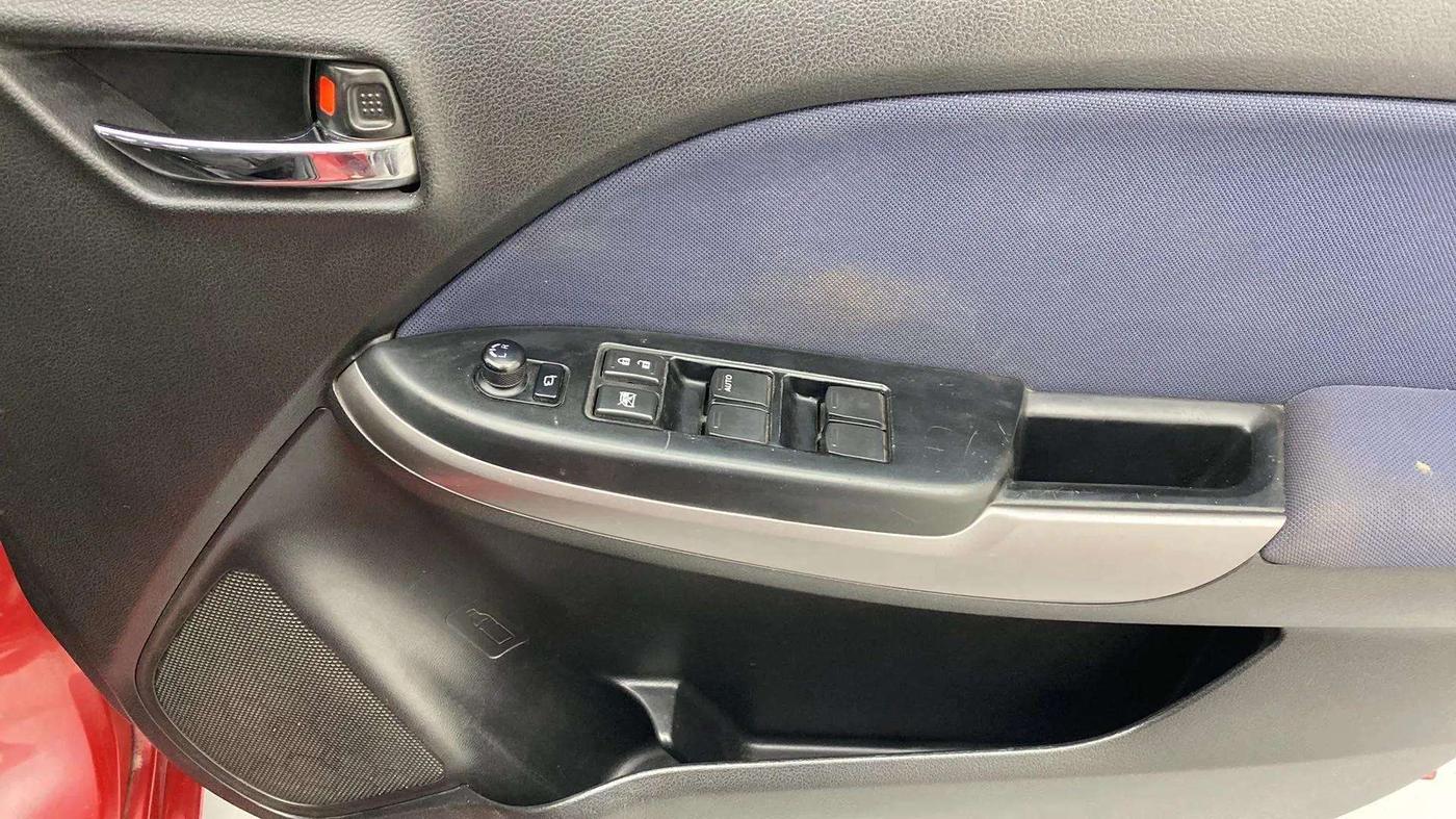 2019 Maruti Baleno DELTA CVT PETROL 1.2, Petrol, Automatic, 92,304 km, Driver Side Door Panels Control