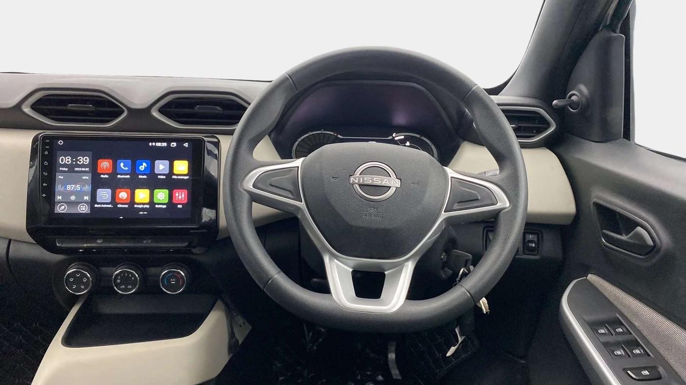2023 Nissan MAGNITE XE, Petrol, Manual, 10,171 km, Steering Wheel Close Up