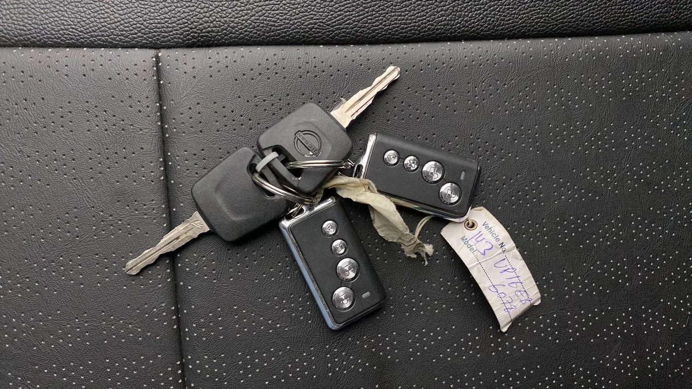 2023 Nissan MAGNITE XE, Petrol, Manual, 10,171 km, Key Close Up