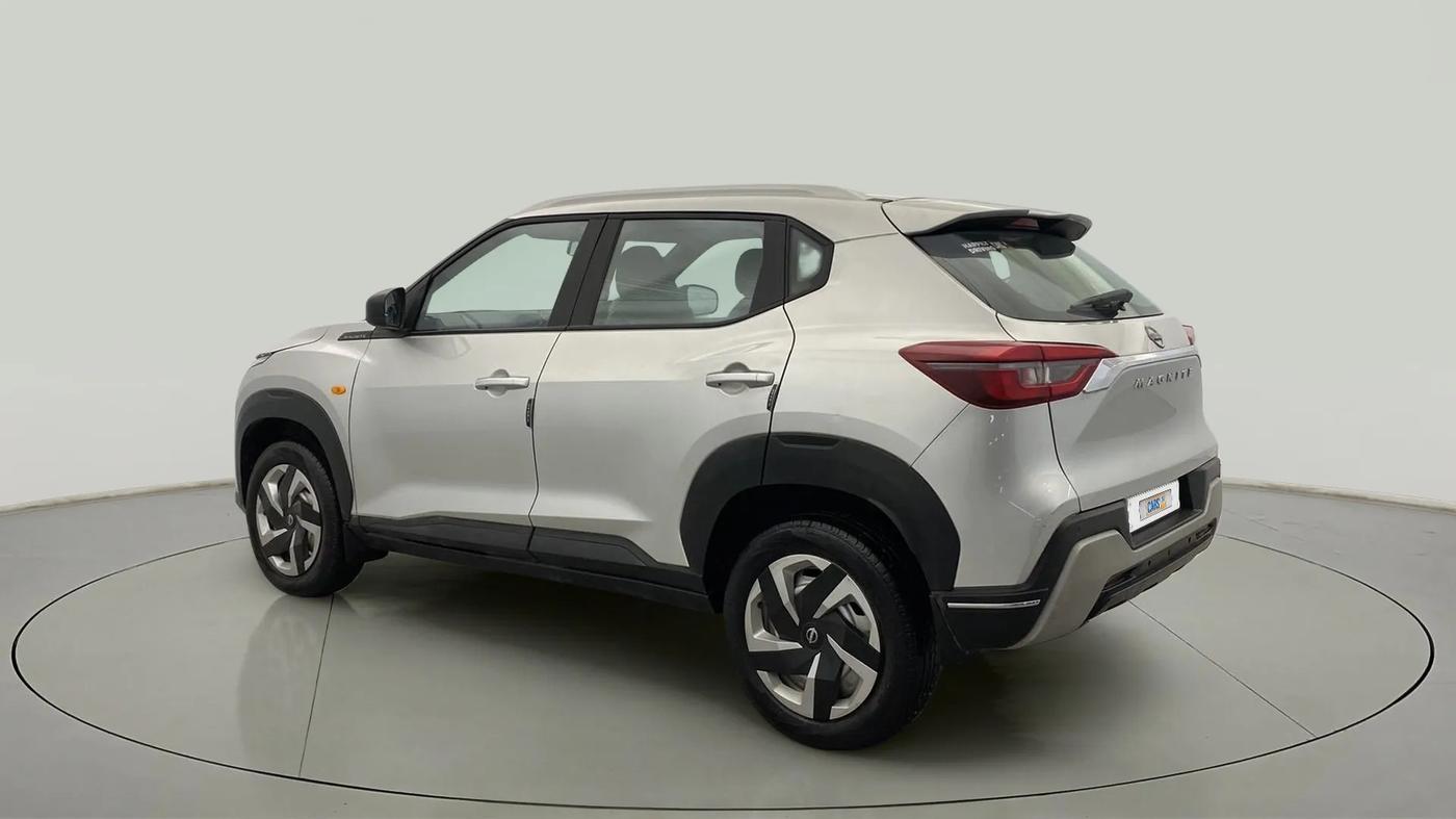 2023 Nissan MAGNITE XE, Petrol, Manual, 10,171 km, Left Back Diagonal