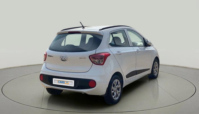 2018 Hyundai Grand i10 SPORTZ 1.2 KAPPA VTVT, Petrol, Manual, 41,814 km, Right Back Diagonal