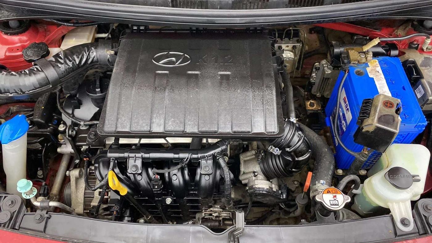 2018 Hyundai Grand i10 SPORTZ (O) AT 1.2 KAPPA VTVT, Petrol, Automatic, 27,311 km, Open Bonet