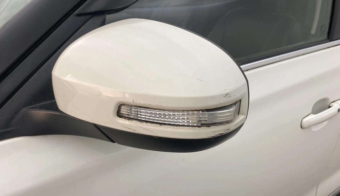 2021 Maruti Vitara Brezza ZXI PLUS AT SHVS, Petrol, Automatic, 51,811 km, Left rear-view mirror - Indicator light has minor damage