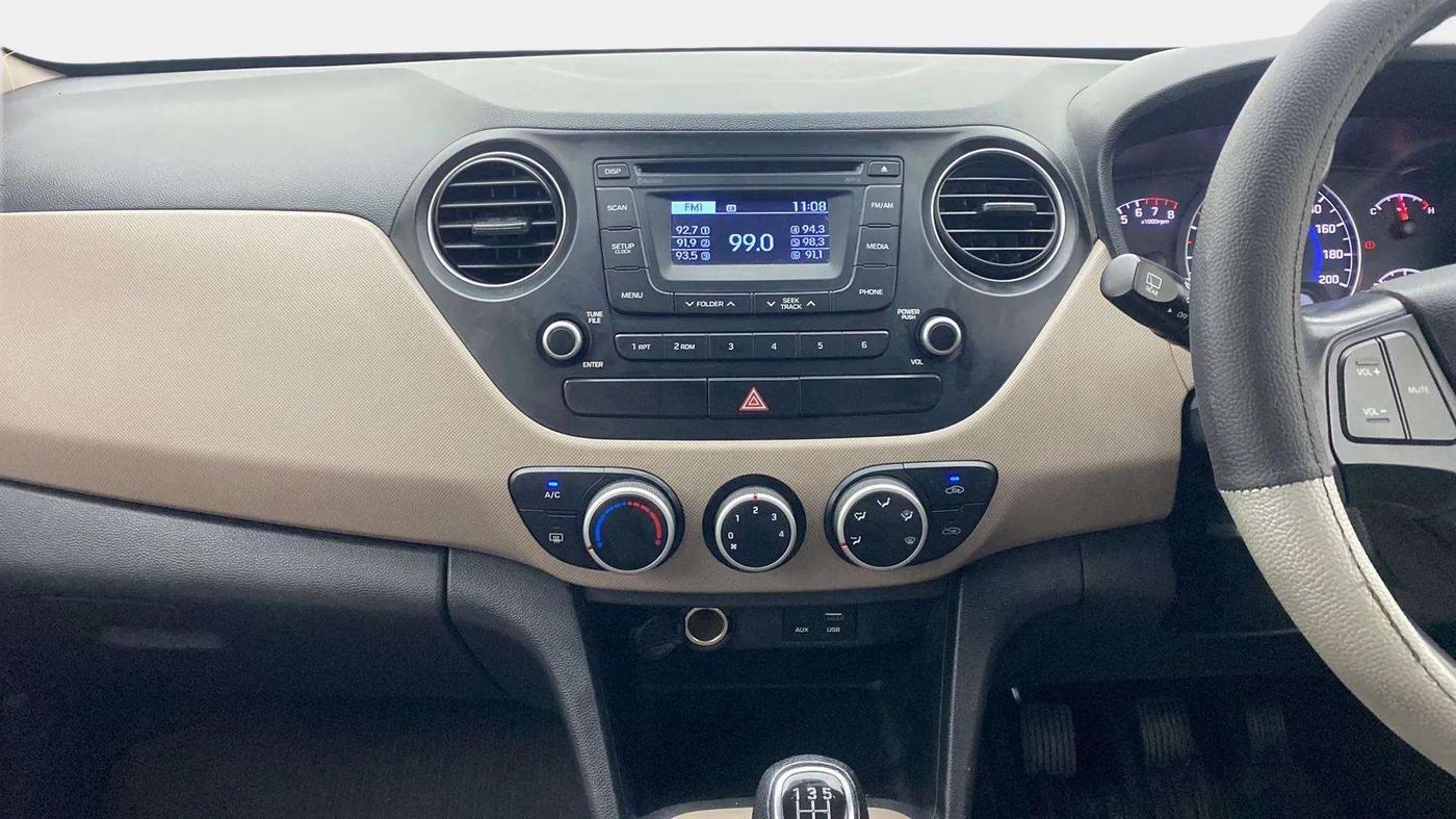 2015 Hyundai Grand i10 ASTA (O) 1.2 KAPPA VTVT, Petrol, Manual, 52,892 km, Air Conditioner
