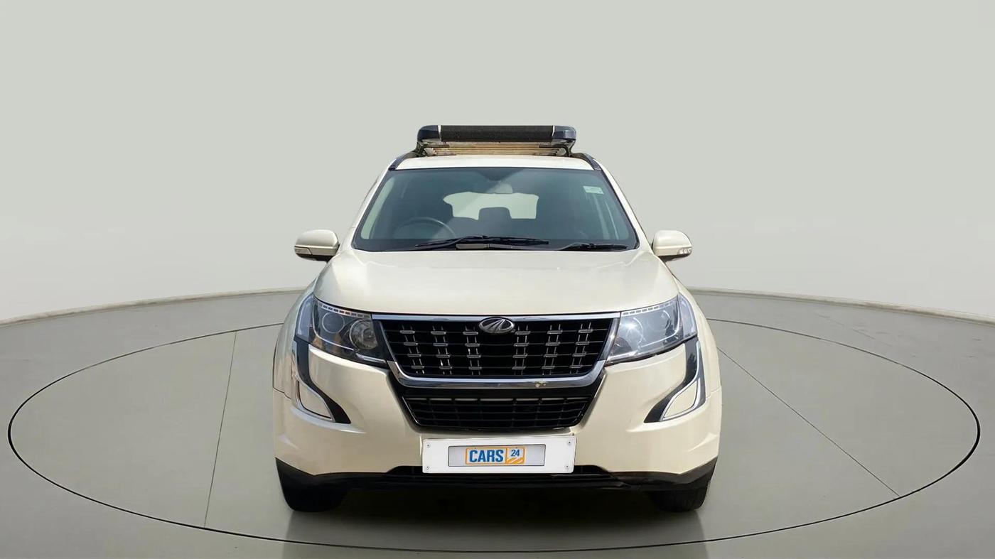 2018 Mahindra XUV500 W7, Diesel, Manual, 76,070 km, Front
