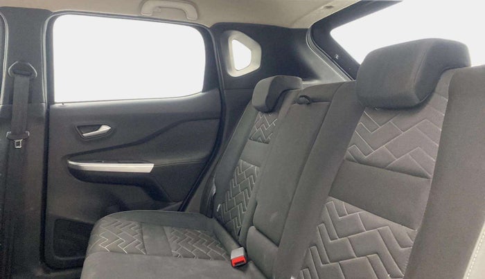 2022 Nissan MAGNITE XV PREMIUM, Petrol, Manual, 11,383 km, Right Side Rear Door Cabin
