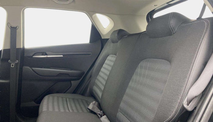 2020 KIA SONET HTK PLUS 1.0 IMT, Petrol, Manual, 30,171 km, Right Side Rear Door Cabin