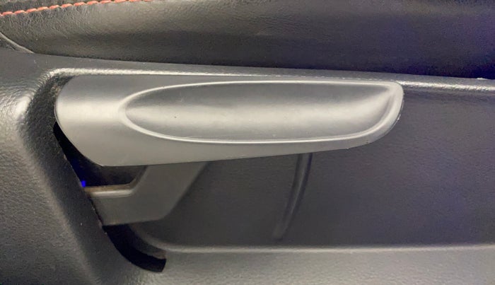 2019 Volkswagen Polo HIGHLINE PLUS 1.0 16 ALLOY, Petrol, Manual, 84,578 km, Driver Side Adjustment Panel
