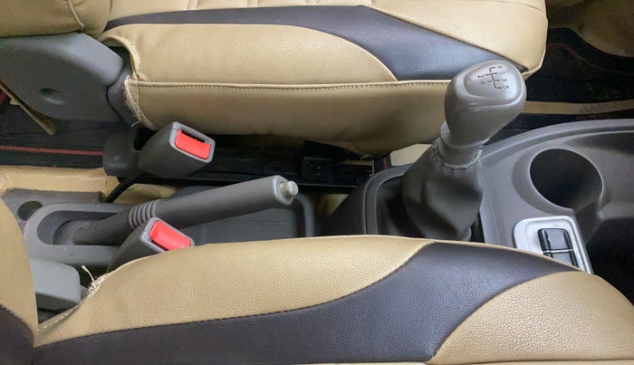 2016 Datsun Redi Go T, Petrol, Manual, 39,245 km, Gear Lever