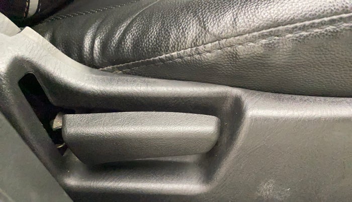 2020 Maruti Alto VXI PLUS, Petrol, Manual, 50,029 km, Driver Side Adjustment Panel