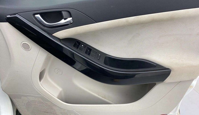 2021 Tata NEXON XZ PLUS DIESEL, Diesel, Manual, 56,240 km, Driver Side Door Panels Control