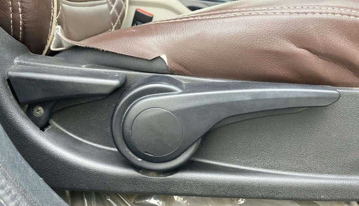 2021 Tata NEXON XZ PLUS DIESEL, Diesel, Manual, 56,240 km, Driver Side Adjustment Panel