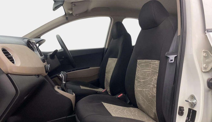 2017 Hyundai Grand i10 MAGNA AT 1.2 KAPPA VTVT, Petrol, Automatic, 35,675 km, Right Side Front Door Cabin