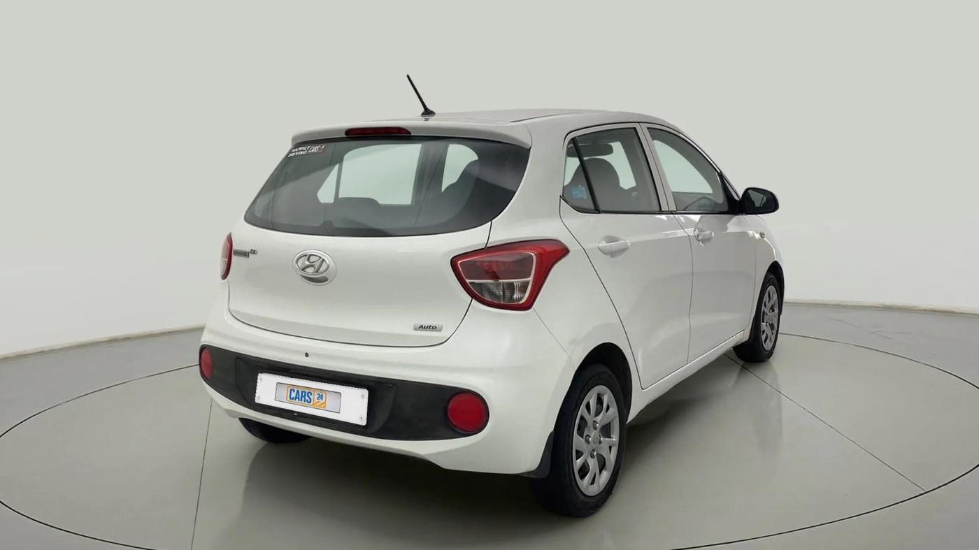 2017 Hyundai Grand i10 MAGNA AT 1.2 KAPPA VTVT, Petrol, Automatic, 35,675 km, Right Back Diagonal