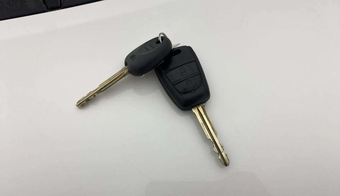 2017 Hyundai Grand i10 MAGNA AT 1.2 KAPPA VTVT, Petrol, Automatic, 35,675 km, Key Close Up