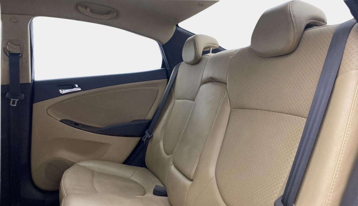 2013 Hyundai Verna FLUIDIC 1.6 VTVT SX, Petrol, Manual, 81,696 km, Right Side Rear Door Cabin