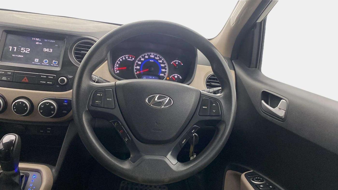 2018 Hyundai Grand i10 SPORTZ (O) AT 1.2 KAPPA VTVT, Petrol, Automatic, 55,305 km, Steering Wheel Close Up