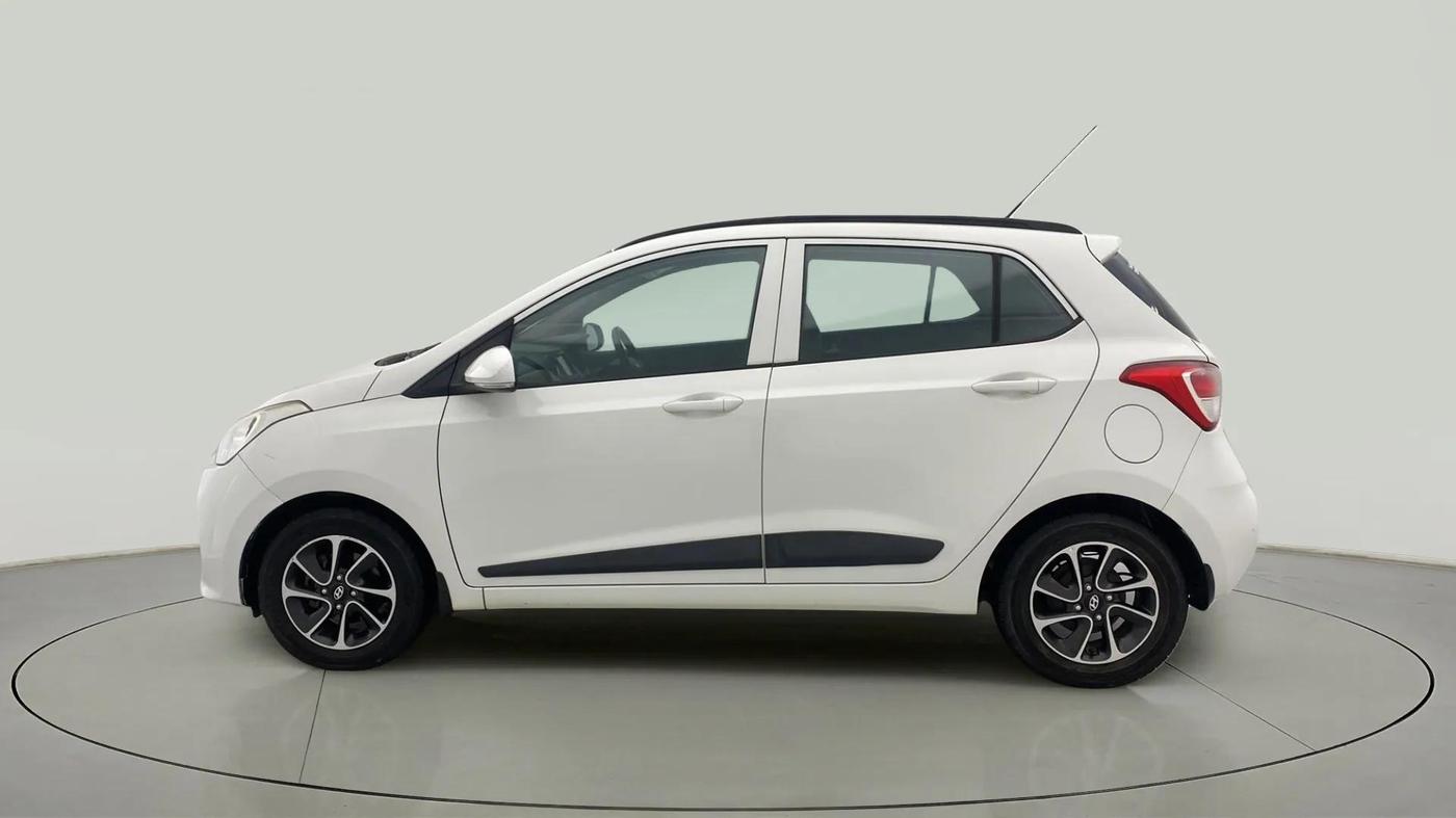 2018 Hyundai Grand i10 SPORTZ (O) AT 1.2 KAPPA VTVT, Petrol, Automatic, 55,305 km, Left Side