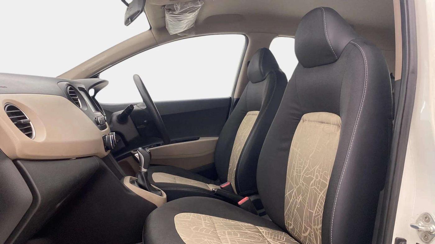 2018 Hyundai Grand i10 SPORTZ (O) AT 1.2 KAPPA VTVT, Petrol, Automatic, 55,305 km, Right Side Front Door Cabin