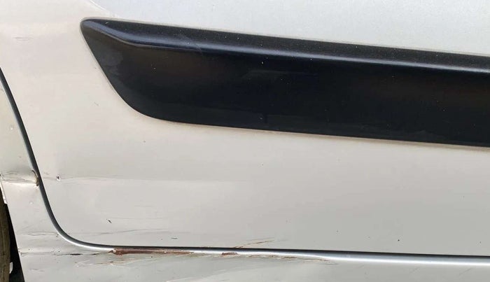 2014 Maruti Wagon R 1.0 VXI, Petrol, Manual, 75,258 km, Right running board - Slightly dented