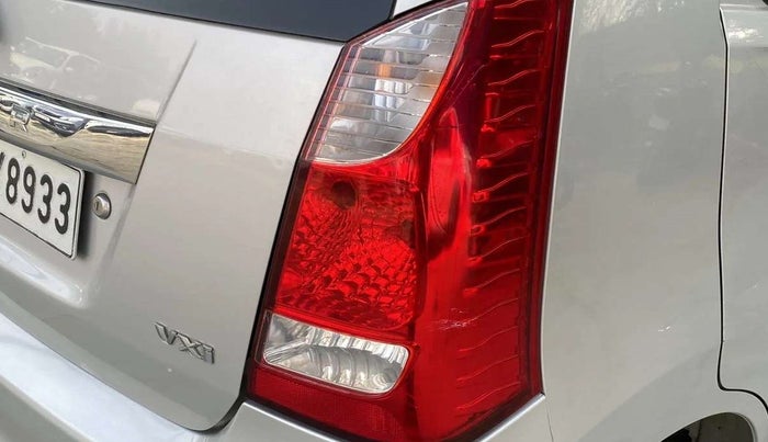 2014 Maruti Wagon R 1.0 VXI, Petrol, Manual, 75,258 km, Right tail light - Minor damage