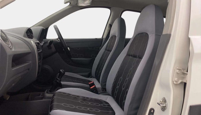 2016 Maruti Alto 800 LXI, CNG, Manual, 27,072 km, Right Side Front Door Cabin