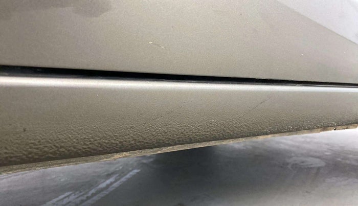 2021 Maruti Ertiga VXI CNG, CNG, Manual, 35,808 km, Right running board - Slightly dented