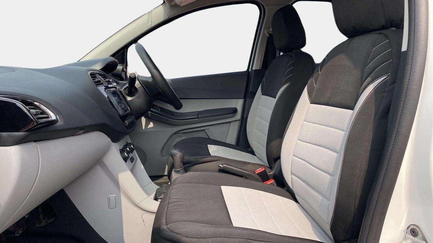 2021 Tata Tiago XT PETROL, Petrol, Manual, 7,134 km, Right Side Front Door Cabin
