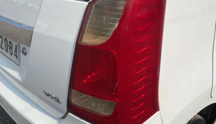 2012 Maruti Wagon R 1.0 VXI, Petrol, Manual, 49,491 km, Right tail light - Minor damage