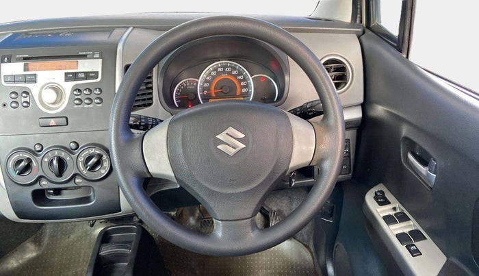 2012 Maruti Wagon R 1.0 VXI, Petrol, Manual, 49,491 km, Steering Wheel Close Up