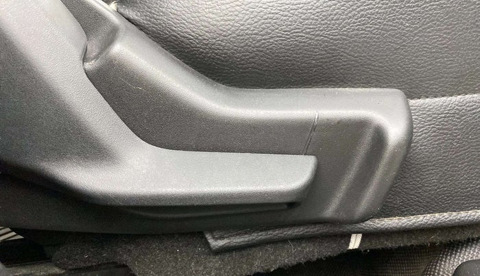 2020 Maruti Swift LXI, Petrol, Manual, 49,118 km, Driver Side Adjustment Panel