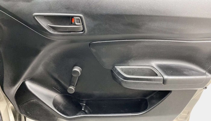 2020 Maruti Swift LXI, Petrol, Manual, 49,118 km, Driver Side Door Panels Control