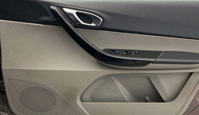 2018 Tata Tiago XZA PETROL, Petrol, Automatic, 39,157 km, Driver Side Door Panels Control