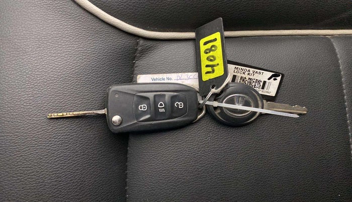 2018 Tata Tiago XZA PETROL, Petrol, Automatic, 39,157 km, Key Close Up