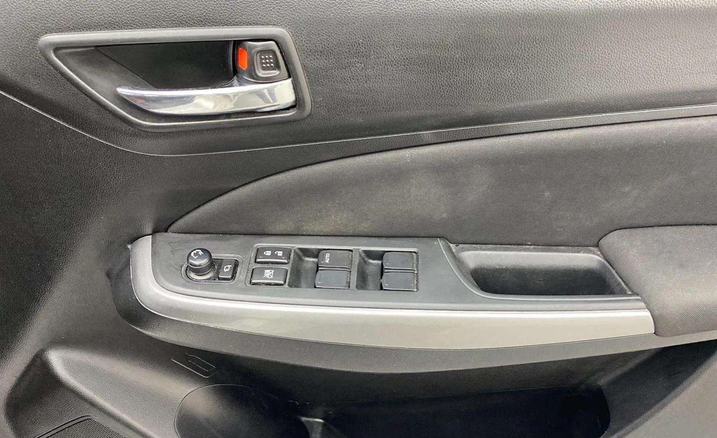 2020 Maruti Swift ZXI PLUS AMT, Petrol, Automatic, 81,910 km, Driver Side Door Panels Control
