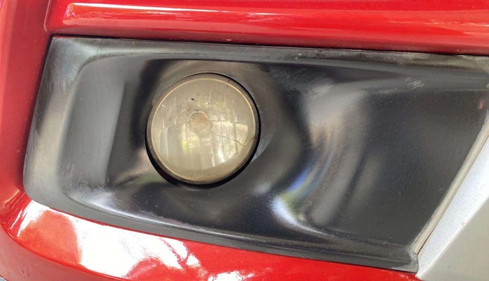 2017 Maruti Vitara Brezza ZDI, Diesel, Manual, 1,00,045 km, Right fog light - Minor damage