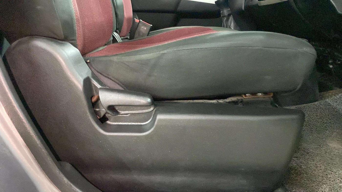 2013 Maruti Wagon R 1.0 LXI, Petrol, Manual, 76,233 km, Driver Side Adjustment Panel