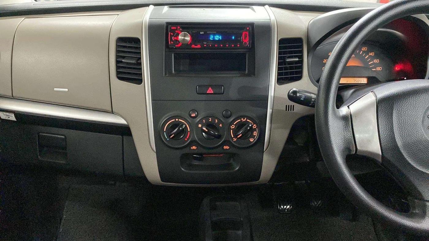 2013 Maruti Wagon R 1.0 LXI, Petrol, Manual, 76,233 km, Air Conditioner