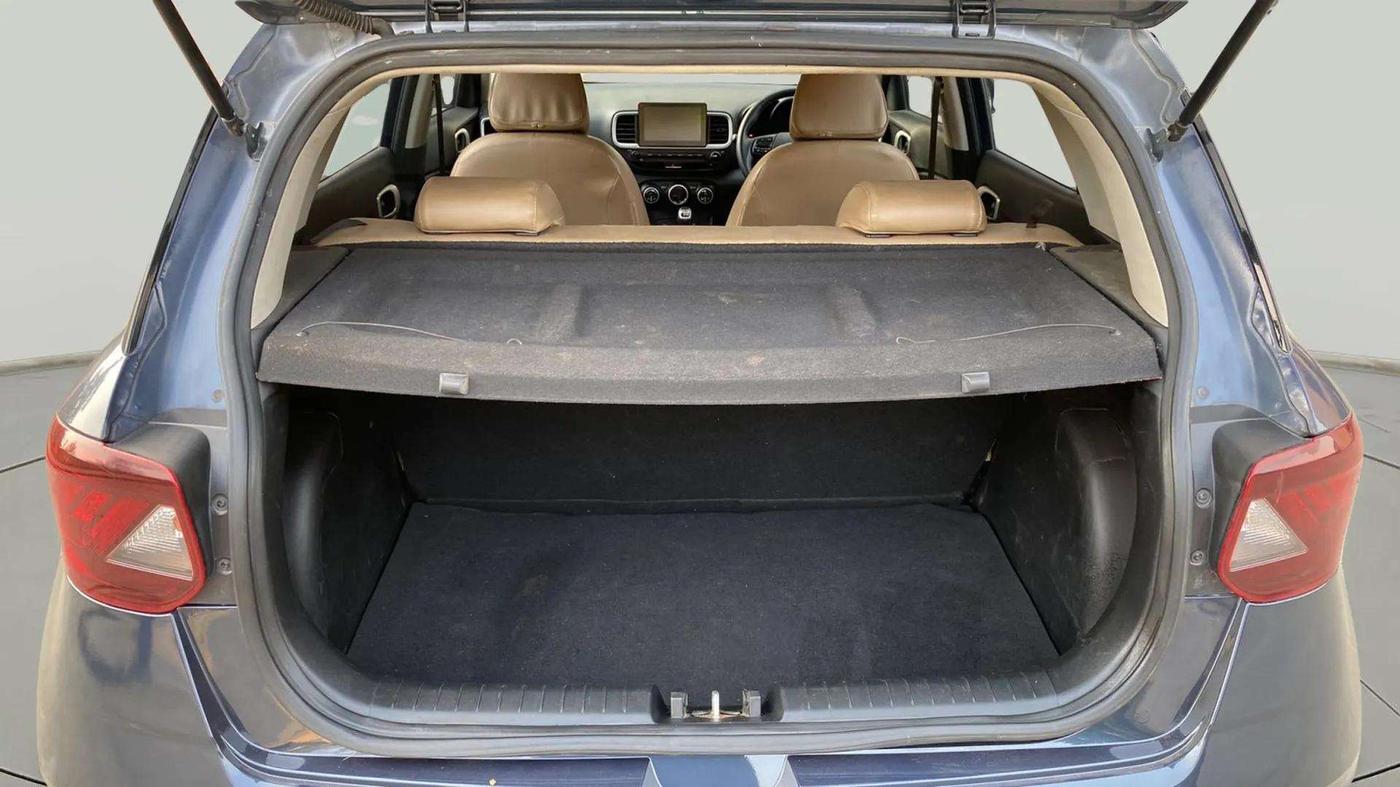2019 Hyundai VENUE SX 1.0 TURBO, Petrol, Manual, 26,879 km, Boot Inside