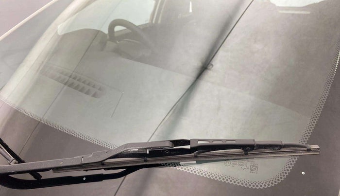 2019 Tata NEXON XM PETROL, Petrol, Manual, 37,420 km, Front windshield - Minor spot on windshield