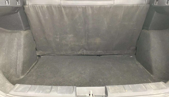 2019 Tata NEXON XM PETROL, Petrol, Manual, 37,420 km, Dicky (Boot door) - Parcel tray missing