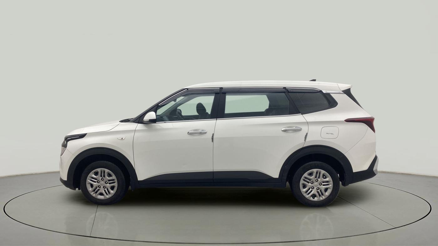 2022 KIA CARENS PREMIUM 1.5 PETROL 7 STR, Petrol, Manual, 24,329 km, Left Front Diagonal