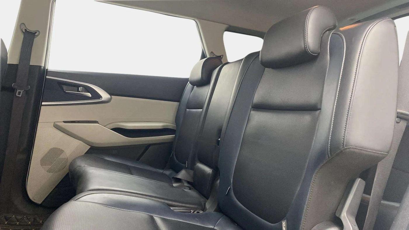 2022 KIA CARENS PREMIUM 1.5 PETROL 7 STR, Petrol, Manual, 24,329 km, Right Side Rear Door Cabin