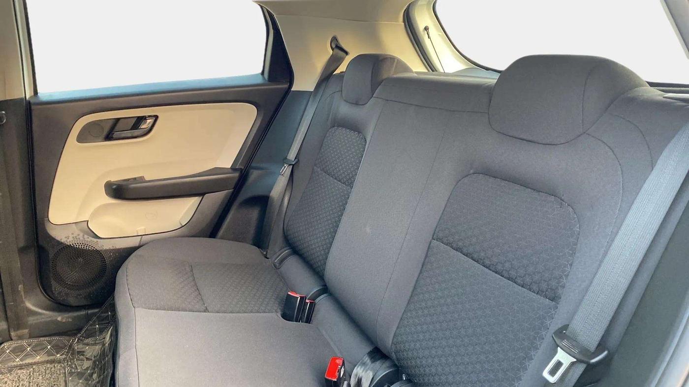 2022 Tata ALTROZ XT PETROL, Petrol, Manual, 36,989 km, Right Side Rear Door Cabin