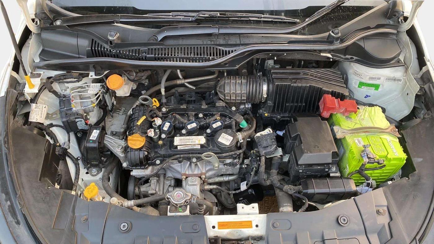 2022 Tata ALTROZ XT PETROL, Petrol, Manual, 36,989 km, Open Bonet